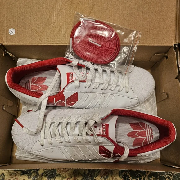 Sz 11 Adidas Superstar White and Red Sneakers - Picture 4 of 7